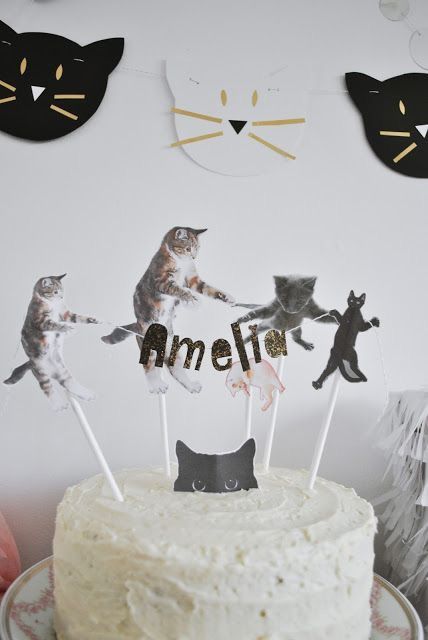 Cake Topper Ideas Cat Themed Party, Kitty Cat Birthday Party, Cat Bday, Kitty Cat Party, Kitten Birthday Party, Birthday Cake For Cat, Cat Themed Parties, Cat Themed Birthday Party, Kitten Party