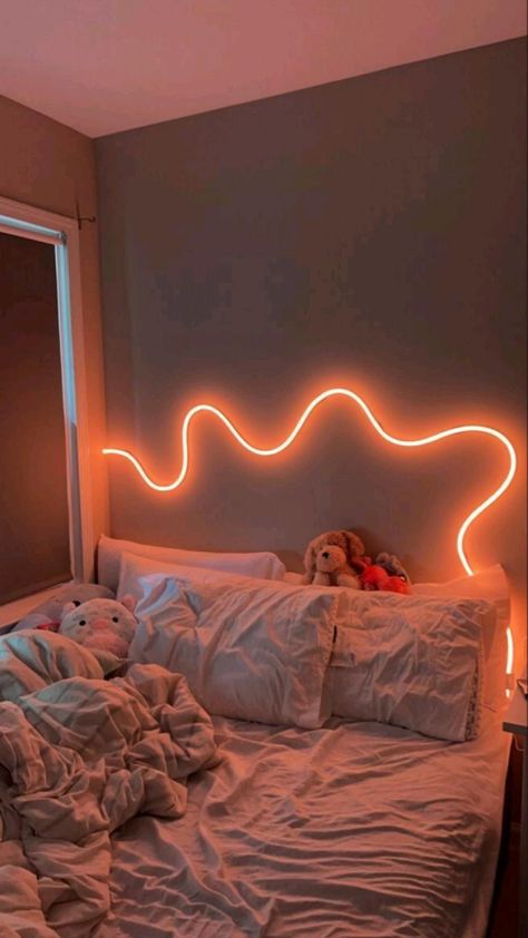 Pretty Accent Wall Colors, Aesthetic College Room Decor, What To Put Under Tv Mounted On Wall In Bedroom, Led Above Bed, Cool Mirrors Full Length, Led Signs For Bedroom, Room With No Headboard, Room And House Decor, Wavy Neon Light