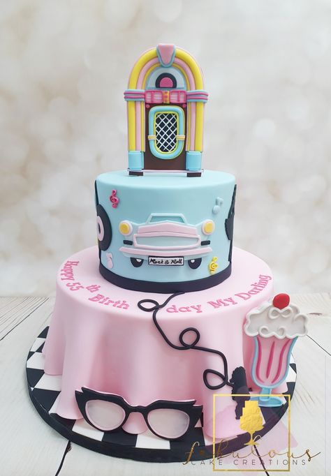 50s Themed Birthday Cake, Sock Hop Cake Ideas, 50s Themed Cake, 50s Birthday Cake, Grease Cake, Diner Cake, Grease Themed Parties, Grease Party, 50s Theme Parties