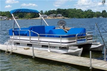 Used Pontoon Boats, Pontoon Boats For Sale, Quality Time With Family, Party Barge, Elkhart Indiana, Pontoon Boats, Time With Family, For Sale By Owner, Vero Beach