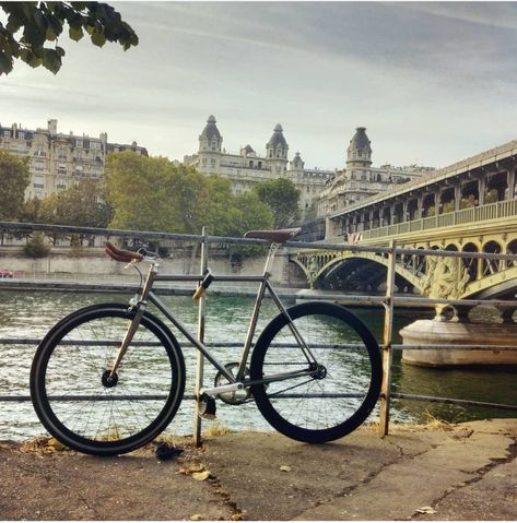 Paris #bicycle Paris Bicycle, Paris Travel, Best Cities, Eiffel Tower, Tower, Bicycle, Paris, Travel