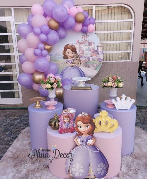 Princess Sophia Cake, Princess Sofia Birthday Party Ideas, Sofia Birthday Cake, Sofia The First Birthday Cake, Sofia The First Cake, Princess Sofia Birthday, Princess Sofia Party, Sofia The First Party, Sofia The First Birthday Party