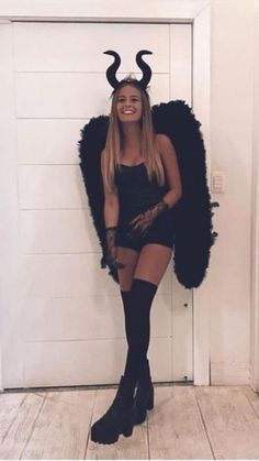 #teachergrouphalloweencostumes #grouphalloweencostumesforwork #groupcostumeideas #triohalloweencostumes #triocostumes #halloweencostumes2022 #baddiehalloweencostumes #uniquehothalloweencostumes #fantasiasfemininas #disfracesdehalloween #disfraz #grouphalloweencostumesforwork Maleficent Halloween Costume, Maleficent Halloween, Angel Halloween Costumes, Kostuum Halloween, Classy Halloween Costumes, Hot Halloween Outfits, Devil Halloween, Devil Costume, Cute Couple Halloween Costumes