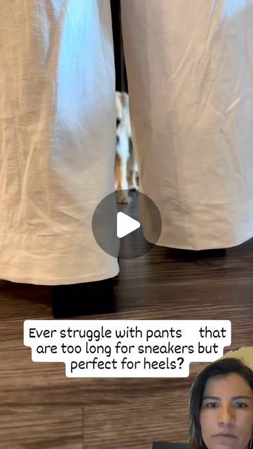 How To Cut Jeans That Are Too Long, Pants Too Long Hack, Legs Snap, How To Fold Jeans, Folding Jeans, Clothing Tips, Button Pants, Fashion Hacks, Silk Pants