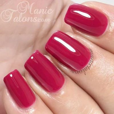 Reddish Pink Nails, Gold Accent Nail, Pink Nail Colors, Madam Glam, Soak Off Gel Nails, Liquid Nails, Gel Art, Raspberry Color, Nail Forms