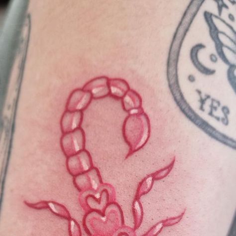 𝐍𝐀𝐓𝐀𝐋𝐈𝐄 𝐀𝐋𝐋𝐄N  ♡  𝐓𝐀𝐓𝐓𝐎𝐎 𝐀𝐑𝐓𝐈𝐒𝐓 on Instagram: "Something a little different from my usual style, but I loved tattooing this red and pink scorpion 💖  #redinktattoo #redscoriontattoo #scorpiontattoo #redandpinktattoo #pinktattoo #tradtattoo #colourtattoo #wirraltattoo #wirraltattooartist #wirralbusiness" Red Scorpion Tattoo, Red Scorpion, Pink Tattoo, Scorpion Tattoo, Red Ink Tattoos, April 20, Love Tattoos, Artist On Instagram, Color Tattoo