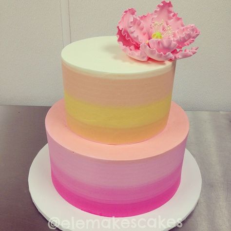 Buttercream ombre cake Ombre Buttercream Cake, Ombre Buttercream, Lemonade Wedding, Country Time Lemonade, Lemonade Birthday, Two Tier Cake, Baby Shower Yellow, Ombre Cake, Barbie Cake