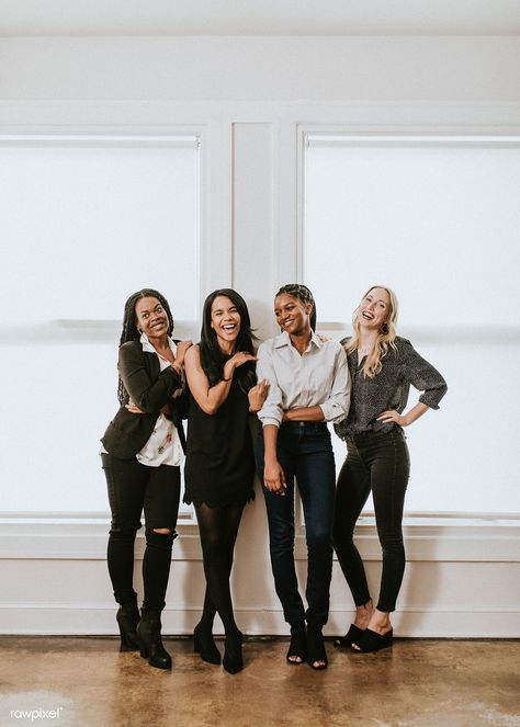 Standing Group Photo Poses, Four Person Poses Photography, Outdoor Team Photoshoot, Confident Woman Pictures, Black Business Woman, Women Photoshoot Ideas, Team Photoshoot, Diverse Women, Professional Headshots Women