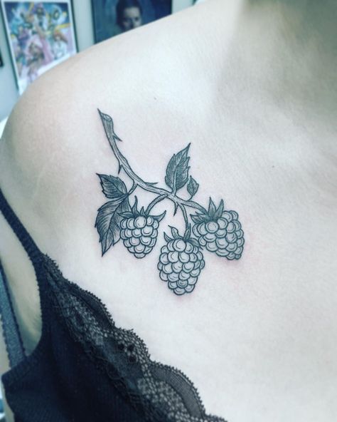 Tiny Blackberry Tattoo, Blackberry Stamp Tattoo, Fruit Tree Branch Tattoo, Raspberry Tattoo Black, Wild Blackberry Tattoo, Blackberry Tattoo Small, Raspberry Branch Tattoo, Raspberry Tattoo Minimalist, Blackberry Branch Tattoo