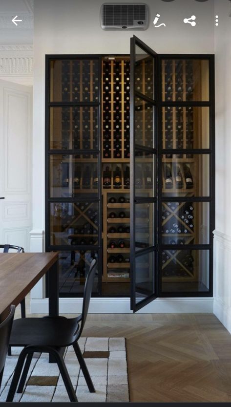 Top Kitchen Paint Colors, Vine Decoration, Wine Closet, Bar In Casa, Home Wine Cellars, Wine Cellar Design, Cellar Design, Pretty Kitchen, Wine Wall