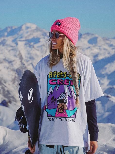 Snowboard Outfits For Women, Cool Snowboarding Outfit, Snowboard Outfit Women, Snowboard Fits, Surf Outfit Women, Snowboarding Outfit Women's, Outfit Women Winter, Snowboard Aesthetic, Apres Ski Outfits