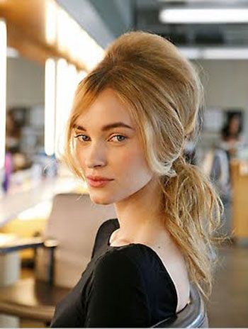 beehive hair - Google Search Beehive Hairstyles, Poofy Hair, 1960s Hair, 60s Hair, Beehive Hair, Wedding Bun Hairstyles, Hair Raising, Makeup Styles, Low Ponytail