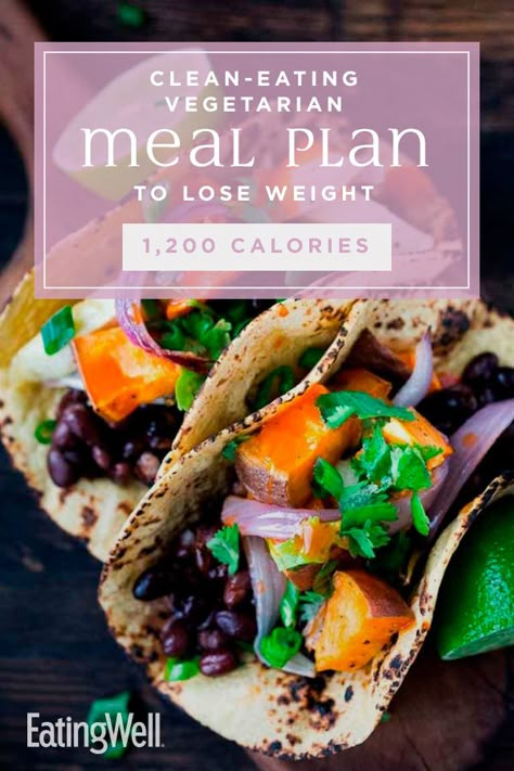 The high-fiber, high-protein meals and snacks in this plan will help you feel fuller on 1,500 calories a day and will better balance your blood sugar to keep energy levels stable. Pair this meal plan with daily exercise and you're on track to lose a healthy 1 to 2 pounds per week. #vegetarian #vegetarianrecipes #vegetarianfood #vegetarianideas #vegetarianmeals #vegetarianinspiration #vegetariancooking #recipe #eatingwell #healthy Healthy Vegetarian Meal Plan, Vegetarian Meal Plans, 400 Calorie Meals, Clean Eating Vegetarian, 500 Calorie, Healthy Meal Prep Ideas, Vegetarian Meal Plan, 1200 Calorie, Vegetarian Diet Plan