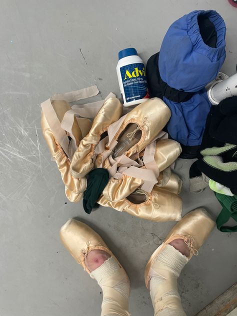 Bad Ballet, Real Ballet Core, Ballet Injuries, Ballet Motivation, Summer Intensive, Dancer Lifestyle, Dance Aesthetic, Ballerina Outfit, Ballet Academy