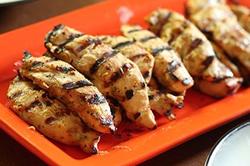 Recipe for Easy Grilled Chicken Tenders. Simple ingredients and can be made right on your Foreman Grill. Give this a try tonight. It's just that easy! Easy Marinated Chicken, George Foreman Recipes, How To Grill Chicken, Grilled Chicken Strips, Chicken Strip Recipes, Grilled Chicken Tenders, Grill Chicken, Bbq Pork Ribs, Chicken Tenderloin Recipes