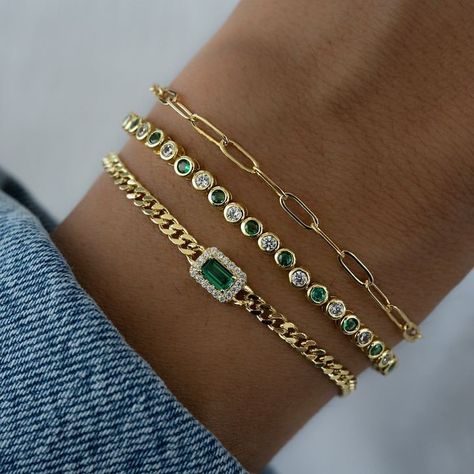 Colorful Jewelry Aesthetic, Future Accessories, Colorful Bangles, Neck Pieces Jewelry, Jewelry Aesthetic, Gold Jewelry Stores, Wrist Jewelry, Jewelry Accessories Ideas, Classy Jewelry