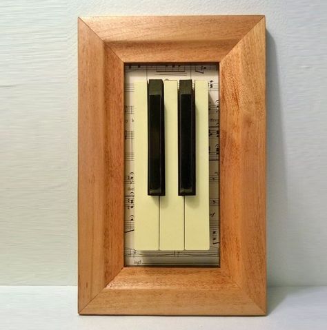 Repurpose Piano, Repurposed Pianos, Piano Projects, Piano Upcycle, Piano Repurpose, Repurposed Piano, Piano Crafts, Pump Organ, Piano Desk