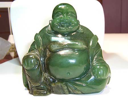 I love little green Budhhas Jade Properties, Jade Buddha, Chinese Jade, Japanese Aesthetic, Silk Road, Jade Carving, Jade Jewelry, Central Asia, Wabi Sabi