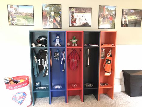 Custom Philadelphia #Eagles, #76ers, #Phillies, #Union and #Flyers lockers for boys bedroom. Phillies Themed Bedroom, Phillies Bedroom Ideas, Toddler Boy Sports Room, Philadelphia Eagles Bedroom, Athletic Room Ideas, Eagles Bedroom, Sports Bedroom Ideas, Nfl Bedroom, Preteen Boys Bedroom