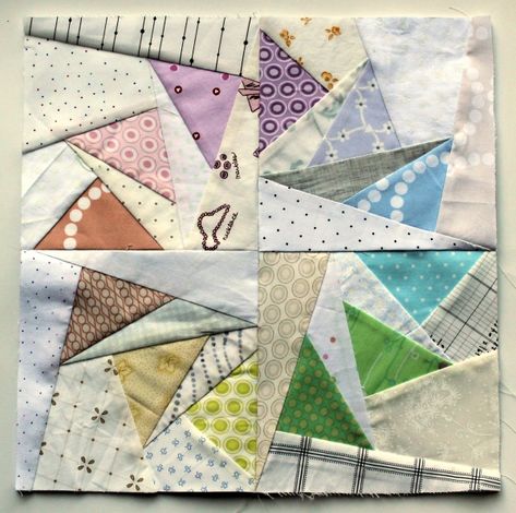 Paper Peicing Patterns, Free Paper Piecing Patterns, Paper Piecing Tutorial, Mini Quilt Patterns, Paper Pieced Quilt Patterns, Foundation Paper Piecing Patterns, Paper Pieced Quilt, Quilt Block Tutorial, Star Quilt Patterns