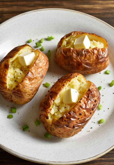 Martha Stewart Baked Potato Yukon Gold, Yukon Gold Baked Potato Oven, English Jacket Baked Potatoes, Baked Golden Potatoes In The Oven, Yukon Gold Baked Potato, Baked Golden Potatoes, Baked Yukon Gold Potatoes, Turkey Casseroles, Best Baked Potatoes