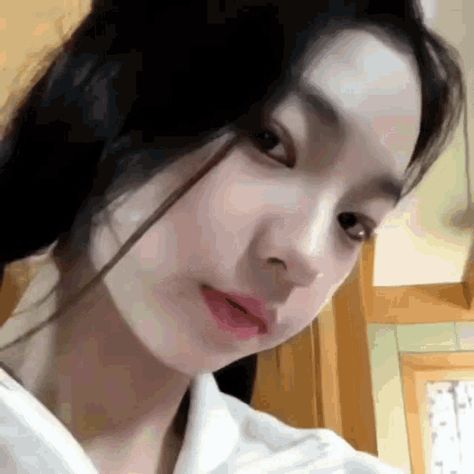 Karina Aespa GIF - Karina Aespa Yoo Jimin - Discover & Share GIFs Jimin Animated, Karina Gif, Aespa Gif, Yoo Jimin, Karina Aespa, Black Wallpaper Iphone, Aesthetic Videos, Black Wallpaper, Wallpaper Iphone