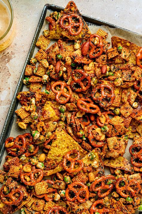 Chex Mix Recipes Bold, Hawaii Chex Mix Recipes, Furikake Chex Mix Recipes, Cajun Trail Mix Recipe, Bold Chex Mix Recipe, Chex Cereal Recipes, Chex Mix Recipes Spicy, Trail Meals, Savory Chex