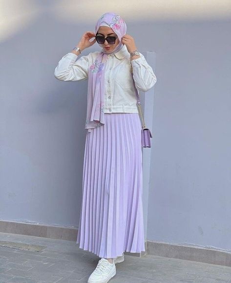 Lilac Outfit Aesthetic, Hijab Fashion Outfits, Halal Fashion, Purple Hijab, White Abaya, Hijab Beauty, Hijab Wedding, Hijab Style Tutorial, Hijab Trends