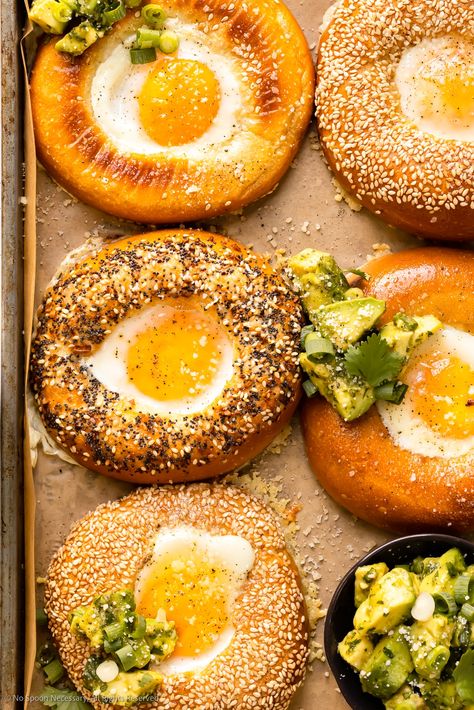 Crispy Parmesan And Pesto Egg In A Bagel, Loaded Bagel Sandwich, Pesto Egg Bagel Sandwich, Eggs And Bagels Breakfast Recipes, Ways To Eat Bagels For Breakfast, Bagel And Egg Sandwich, Bagel Recipe Sandwich Breakfast, Avocado Egg Bagel Sandwich, Bagel Egg Breakfast