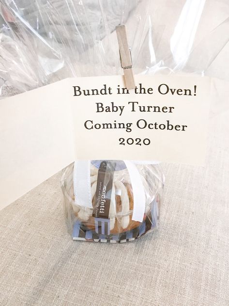 Bundt in the oven! Pregnancy Announcement with Nothing Bundt Cakes Pregnancy Cake Announcements, Pregnancy Announcement Cake Ideas, Cake Pregnancy Announcement, Work Pregnancy Announcement, Pregnancy Announcement Cake, Unexpected Pregnancy Announcement, Pregancy Announcement, Baby Surprise Announcement, Baby Announcement To Parents