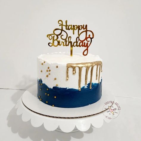 White Blue Cake Birthday, Buttercream Cake Ideas For Men, Golden Birthday Cakes For Men, Blue And White Buttercream Cake, White And Gold Birthday Cake For Men, Minimalist Cake Birthday Men Blue, Men Cake Decorating Ideas, Blue Cake Designs For Men, Blue Cake Ideas Birthday Men