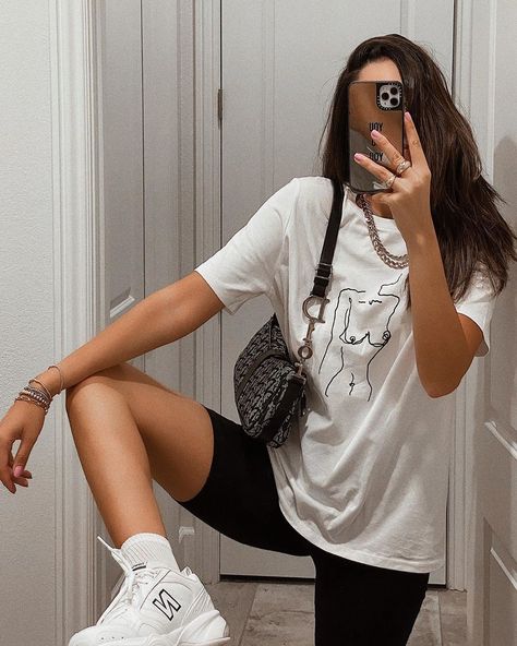 Samira on Instagram: “over the past few months I’ve been wearing biker shorts and oversized tees on repeat + buying a new pair of sneakers basically every week…” Minimal Stil, Biker Shorts Outfit, Oversized Tees, Biker Short, Teenager Outfits, On Repeat, Retro Outfits, Biker Shorts, Aesthetic Outfits