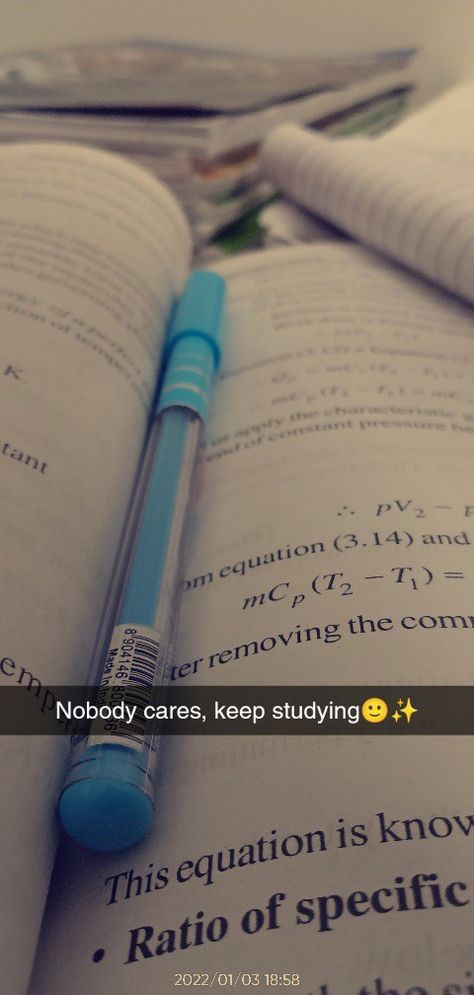 Boring Snap Ideas, Snap Strikes Ideas, Daily Snap Ideas, Study Snapchat, Strike Ideas, Snapstreak Ideas, Snap Captions, Daily Snap, Study Snaps