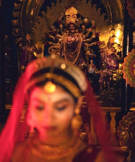 Hindu Women Aesthetic, Shravani Core, Shakti Aesthetic, Durga Goddess Art, Hindu Girl Aesthetic, Durga Aesthetic, Indian Goddess Aesthetic, Indian Culture Aesthetic, Hindu Aesthetic