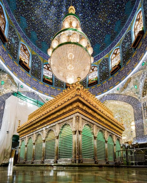 Majestic Shrine of Moula Imam Ali (A.S) - Najaf, Iraq✨ Shia Multimedia Team - SMT #YaAli #یاعلی #HolyShrine #Najaf #SMT Imam Ali Shrine Najaf Photography, Maula Ali Shrine, Najaf Imam Ali Shrine, Imam Ali Shrine, 13 Rajab, Karbala Photos, Muharram Wallpaper, Islamic Image, Maula Ali