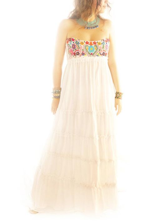 Dress Mexican Wedding Dress, Mexican Embroidered Dress, Fiesta Dress, Bohemian Style Wedding, Mexican Fashion, Mexican Embroidery, Coral Wedding, Mode Boho, Mexican Wedding