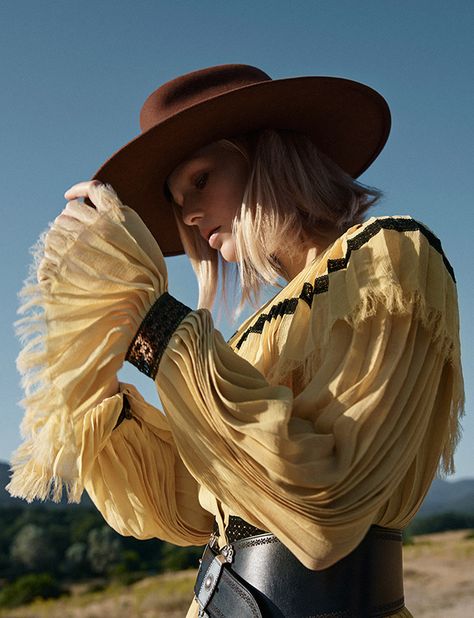 WESTERN - Hola Fashion OCT'20 on Behance Western Cowboy Photography, Cowboy Editorial Fashion, East Coast Cowgirl, Western Editorial Photoshoot, Editorial Cowgirl, Wild West Photoshoot, High Fashion Western, Cowboy Editorial, Western Fashion Editorial