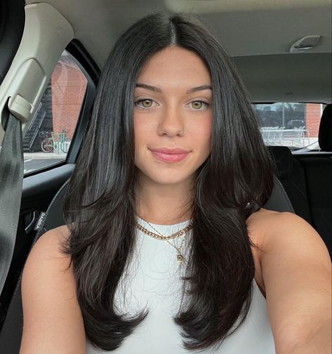 Midlength Haircuts Black Hair, Midlength Haircuts With Face Framing, Medium Hair Front Layers, Black Mid Length Hair With Layers, Long Hair With Short Face Framing Layers, Black Hair Mid Length Layers, Cute Haircuts For Women Medium, Mid Length Dark Hair With Layers, Straight Hair Haircut Medium