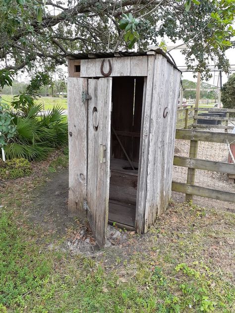 Outhouse. Photo by Robin Shake Outhouse Artwork, Outhouse Paintings Canvas, Outhouse Tool Shed, Outhouses Pictures, Building An Outhouse, Outdoor Toilet, Christmas Calendar, Windows And Doors, Shed