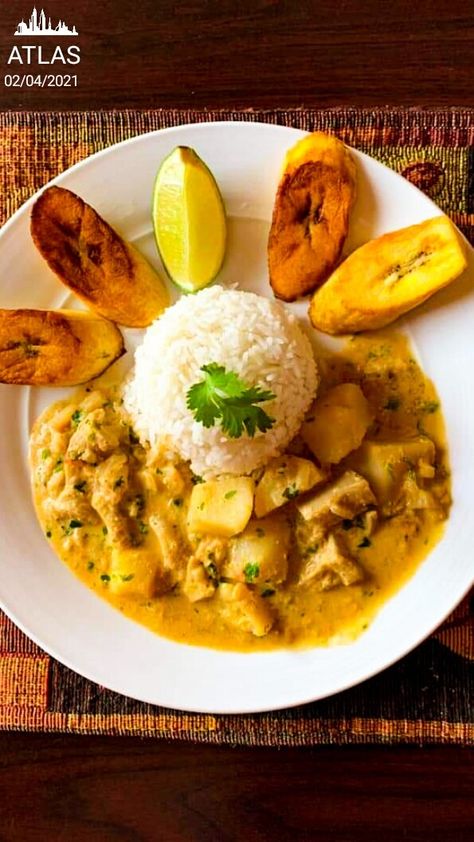 Ecuador Food, Colombian Food, National Dish, Caribbean Recipes, Food Food, Thai Red Curry, Ecuador, Stew, Healthy Food