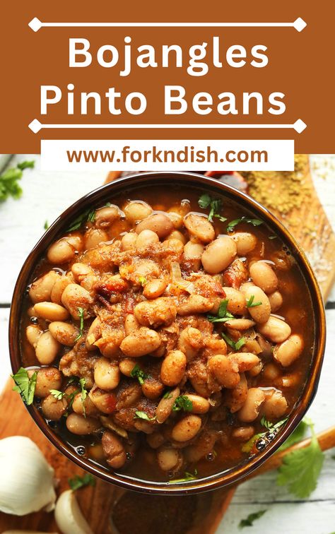 If you want delicious Southern food, try Bojangles Pinto Beans Recipe. They're so tasty and cozy. Bojangles Pinto Beans Recipe, Pinto Beans Recipe, Pinto Bean Recipes, Chipotle Chili Powder, Bitter Greens, Salt Pork, Southern Food, Beans Recipe, Cooked Veggies