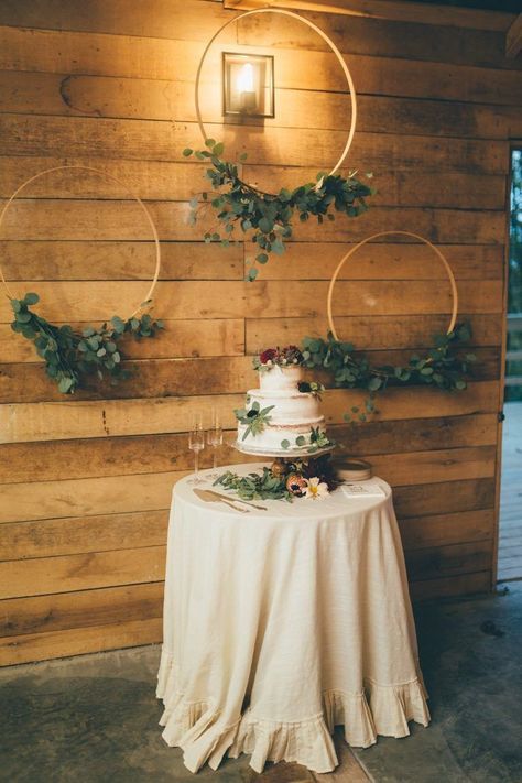 Simple Church Wedding, Elegant Cake, Rustic Wedding Decorations, Church Wedding Decorations, Cottage Wedding, Wedding Image, Budget Friendly Wedding, Boho Outfit, Garden Wedding Decorations