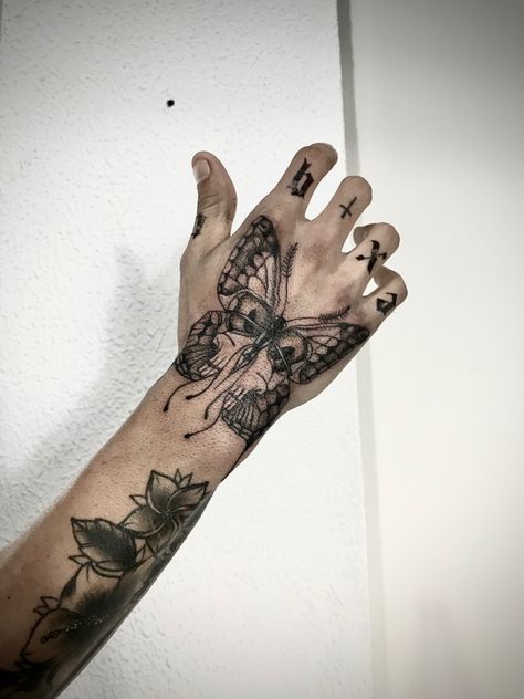 butterfly blackwork hand men tattoo Butterfly Tattoo On Hand Men, Moth Hand Tattoo Men, Practice Makes Perfect Sarah Adams Book, Butterfly Hand Tattoo Men, Man Butterfly Tattoo, Flower Hand Tattoo Men, Male Butterfly Tattoo, Male Hand Tattoos, Adams Aesthetic