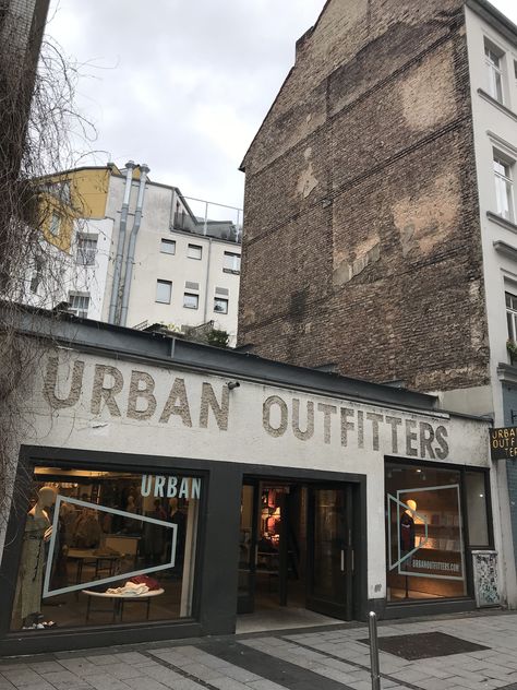 Urban Outfitters, Köln Urban Outfitters Campaign, Urban Outfitters Logo, Urban Outfitters Aesthetic, Stockholm Shopping, Urban Outfitters Store, Retail Store Layout, Bloxburg Town, Urban Outfitters Shop, Cafe Store