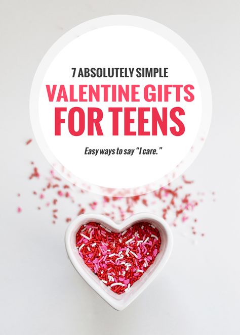 Valentine Gifts For Teens, Teen Valentine Gifts, Valentine Gifts For Boys, Simple Valentines Gifts, Easy Gift Ideas, Valentine Baskets, Trending Christmas Gifts, Valentines Gift Bags, Valentine Gifts For Kids