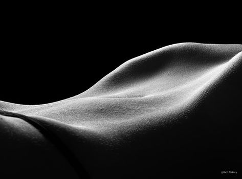 Bodyscape: Portrait and People Photography Forum: Digital Photography Review Low Key Photography, Gymnastics Poses, Body Art Photography, Photography Reviews, Body Photography, Raw Photo, Wide Angle Lens, Best Camera, Digital Cameras