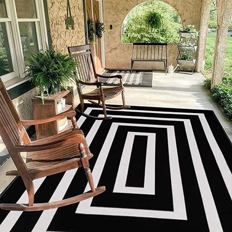 Black And White Patio Rug, White Area Rug Bedroom, Black And Cream Rug, Black And White Outdoor Rug, Porch Dining Room, Black And White Area Rug, Black And White Rugs, White And Black Rug, Porch Dining