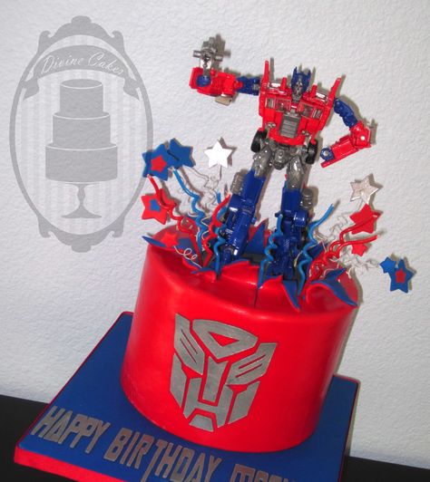 Optimus Prime Optimus Prime Birthday Cake, Transformer Cakes For Boys, Optimus Prime Birthday Party, Optimus Prime Party, Transformers Cake Optimus Prime, Optimus Prime Birthday, Optimus Prime Cake, Rescue Bots Birthday Party, Transformers Birthday Cake