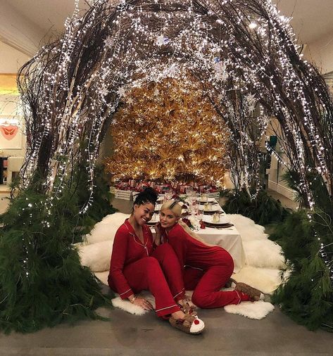 Kylie Christmas, Kardashian Christmas, Ropa Kylie Jenner, Christmas Pajama Party, Estilo Kylie Jenner, Happy Christmas Eve, Christmas Pj, Kylie J, Jordyn Woods