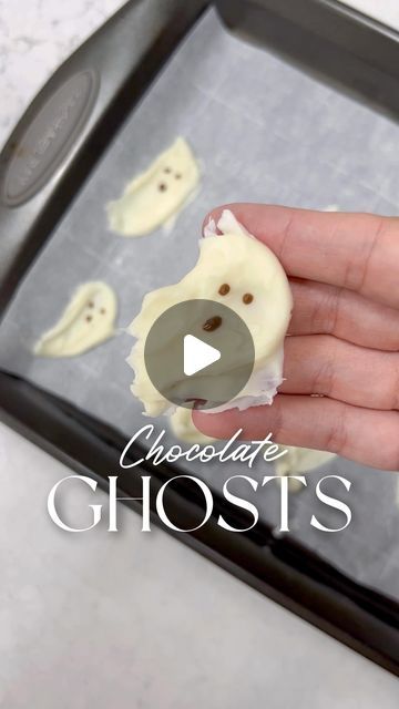 Kristen Racanati | Chocolate GHOSTS 👻 

Part 2 to Skeleton Cake

I originally didn’t include the making of the chocolate ghosts since I’ve seen many posts on... | Instagram Chocolate Ghosts, Skeleton Cake, Ghost Cake, Cake Diy, Posts On Instagram, Diy Chocolate, So Many Questions, Halloween Desserts, Halloween Food For Party